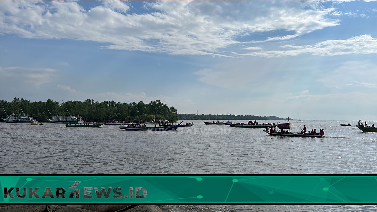 Ratusan Nelayan Samboja, Ramaikan Pesta Laut Pesisir