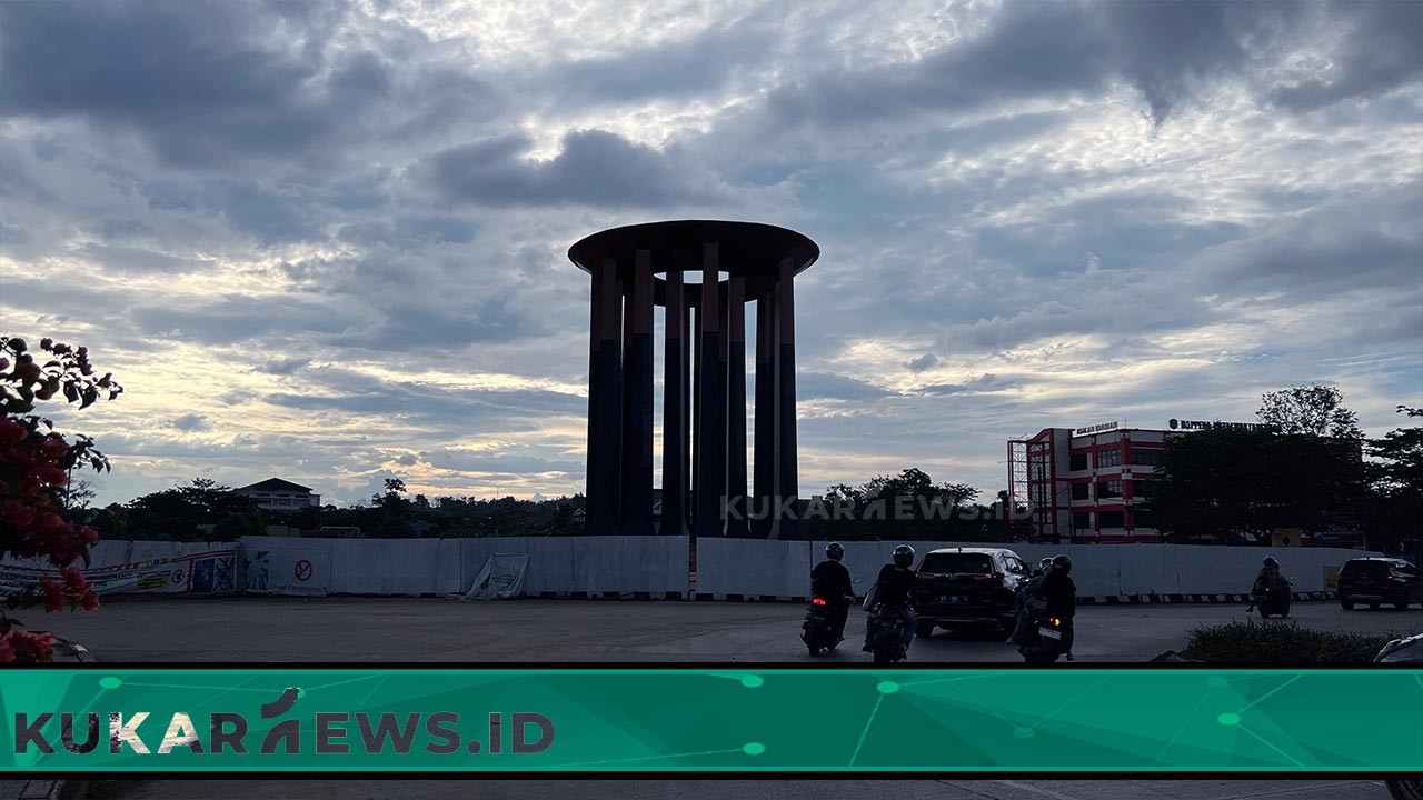 Dinas PU Kukar Terus Koordinasi dengan PLN Pastikan Landmark Menyala Tahun Baru