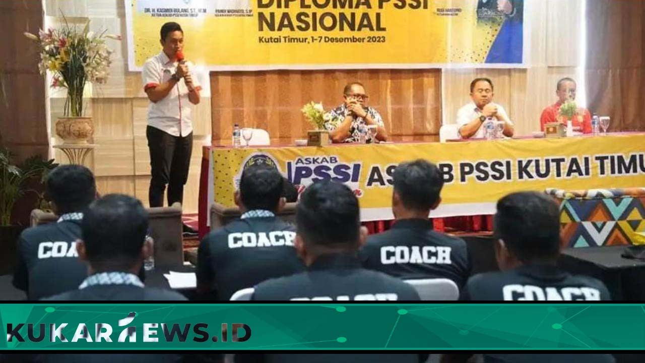 Kasmidi Bulang Buka Secara Resmi Kursus Pelatih Sepakbola Lisensi D Garapan ASKAB PSSI Kutim