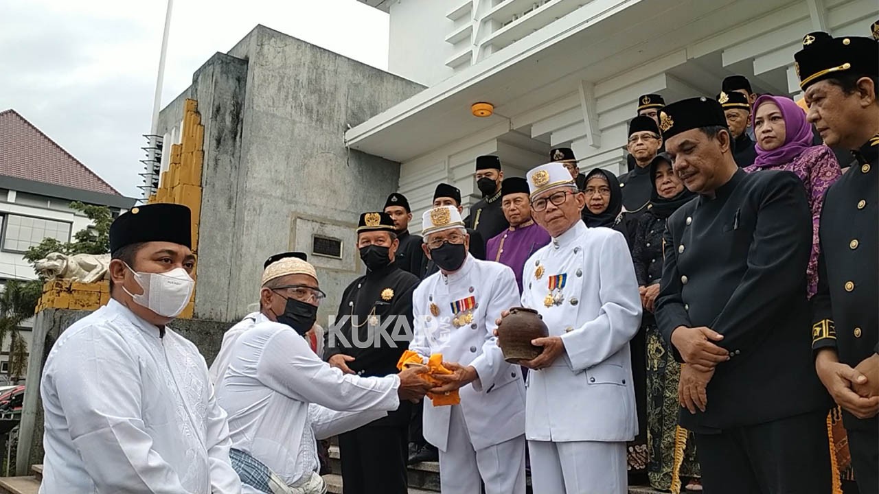 Prosesi Pengambilan Air dan Tanah Untuk IKN Diulang