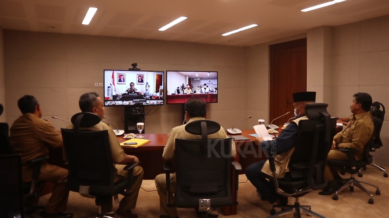 Pemkab Kukar Dengarkan Telekonferensi Bersama Mendagri