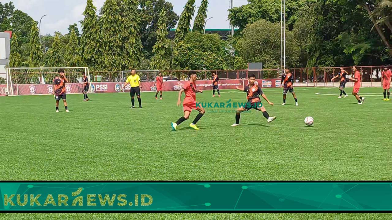 Dispora Kaltim Pantau Pertandingan Persiapan Sepak Bola untuk Kejuaraan Nasional