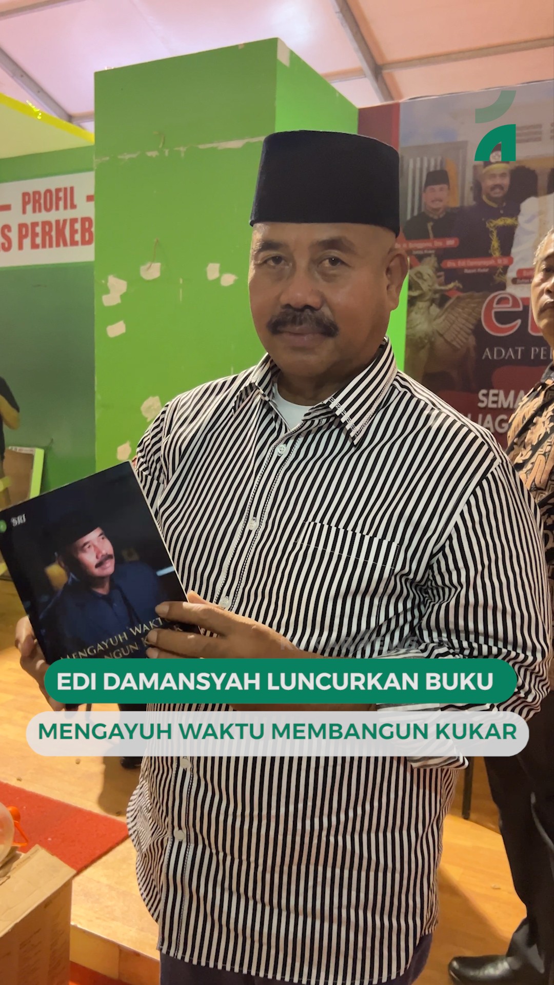 Edi Damansyah Luncurkan Buku Mengayuh Waktu Membangun Kutai Kartanegara