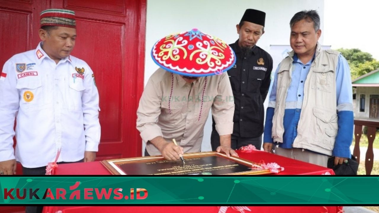 Bupati Resmikan Puskesmas Pembantu di Desa Klekat untuk Perkuat Penanganan Stunting