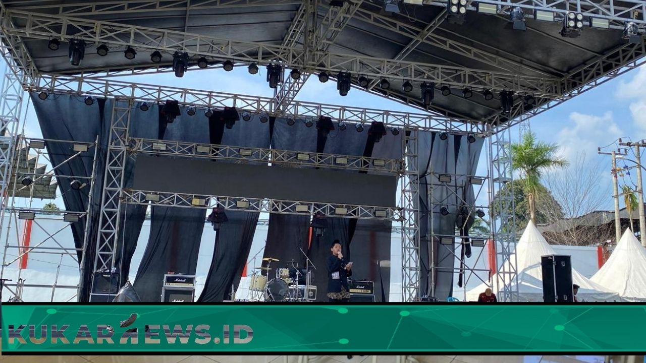 Pelajar Kukar Tunjukkan Semangat Tinggi di Lomba Baca Tarsul Kutai